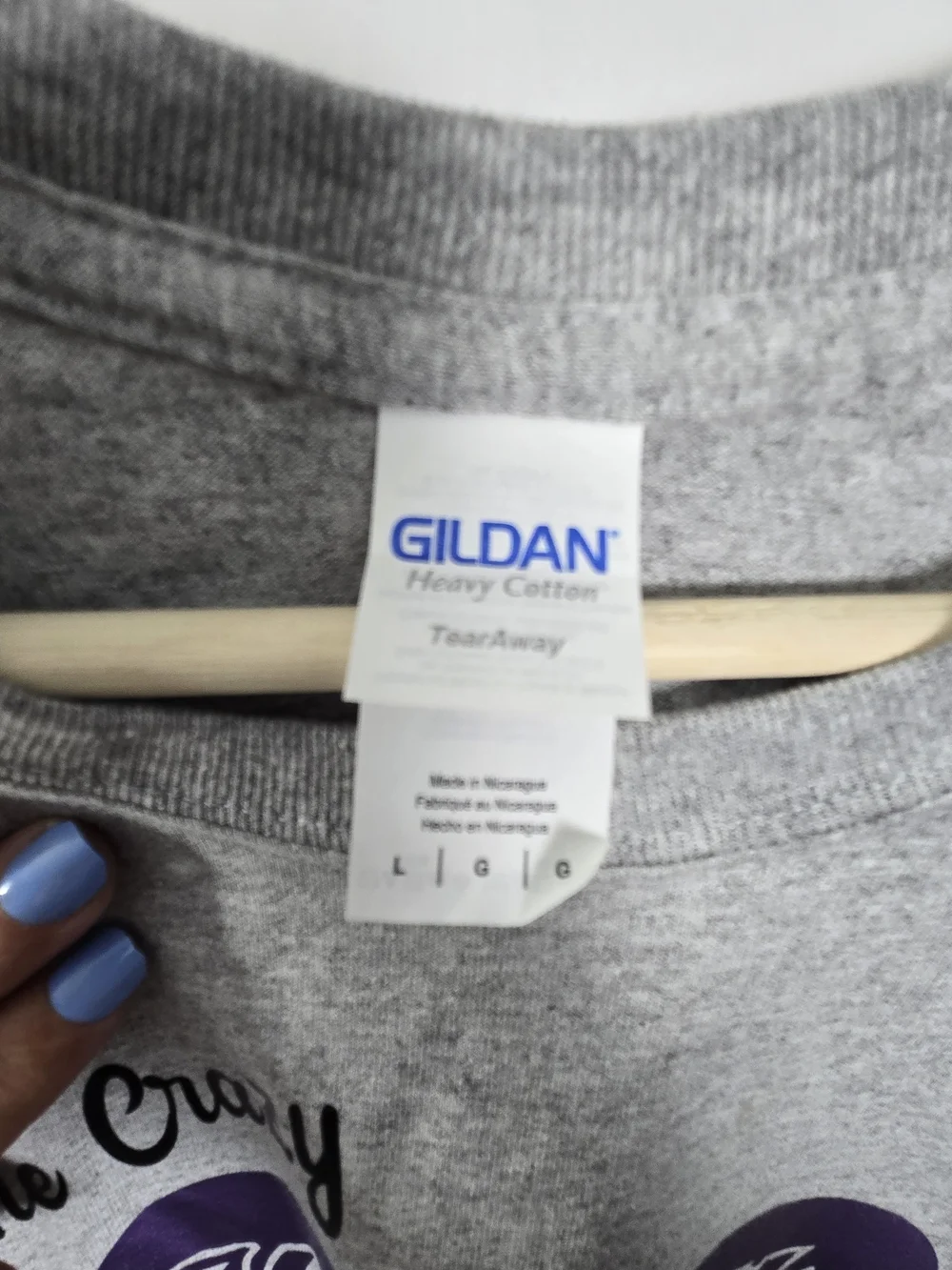 Gildan Gray Short Sleeve Tee with Purple Heart 'Hockey Mom' Graphic - Picture 3 of 7